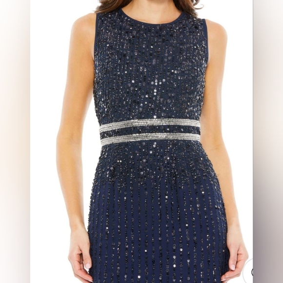 MAC DUGGAL 93603 Sequined Sleeveless Beaded Navy Dress NWT Sz 4 - Picture 3 of 9